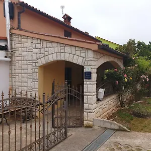 https://ferienwohnung-irina.pula-hotels.org
