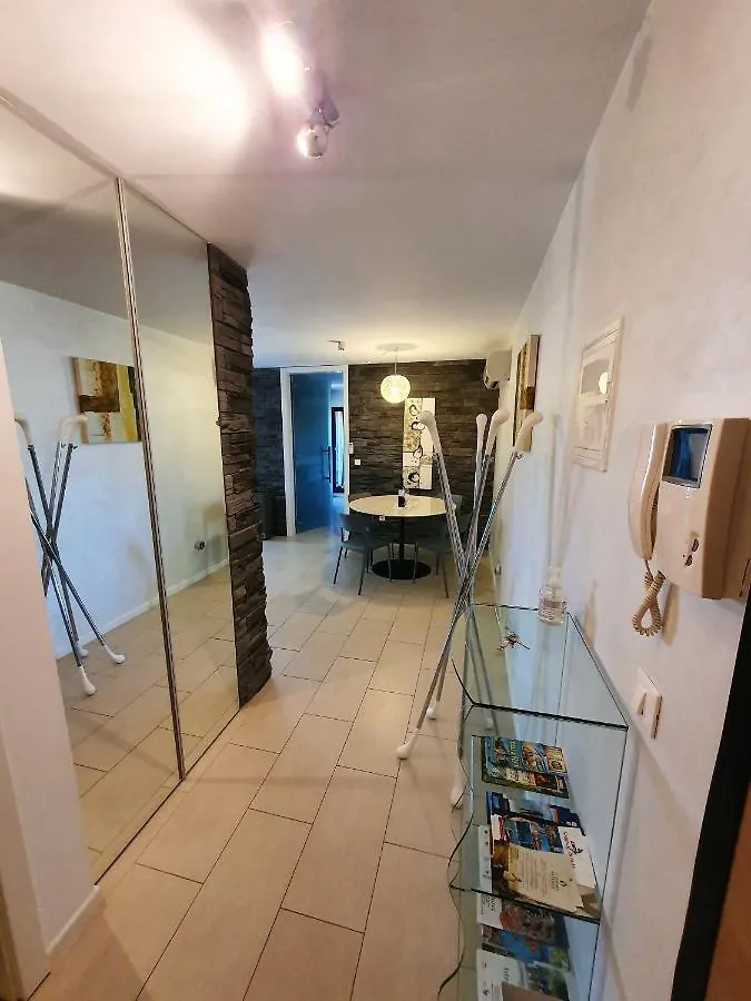Apartment Ferienwohnung Lucia Exclusive With Parking In The Garage Poreč
