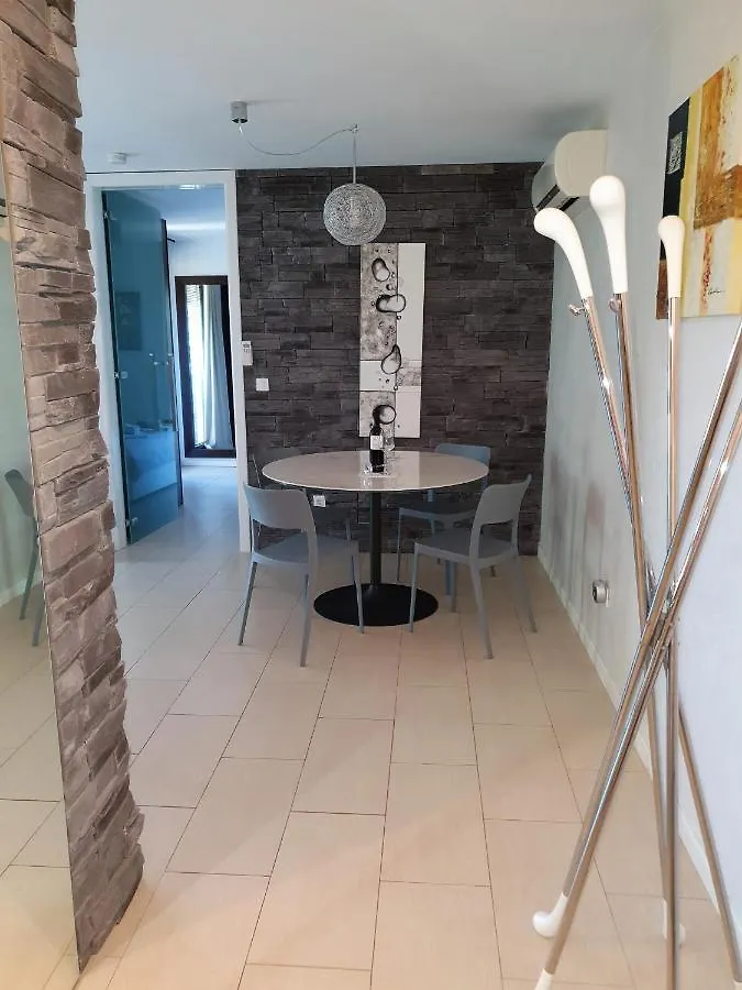 Ferienwohnung Lucia Exclusive With Parking In The Garage Poreč