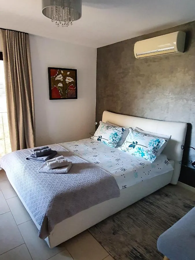 Ferienwohnung Lucia Exclusive With Parking In The Garage Poreč