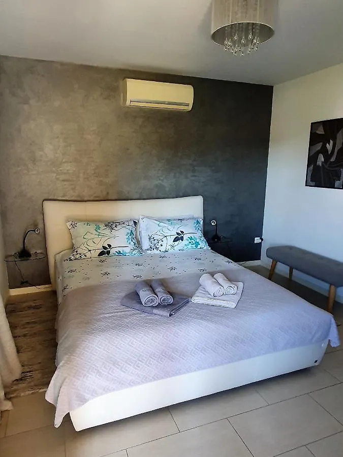 Ferienwohnung Lucia Exclusive With Parking In The Garage Poreč Apartment